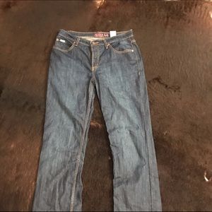 Women’s Cinch Jeans *Jenna size 7/29 L slim* .